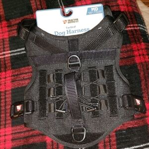 Nwt black med . Dog harness